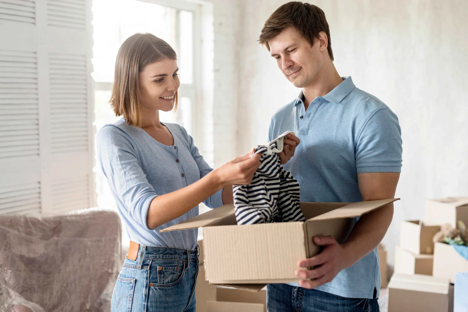 How To Pack Clothes For Moving Cross Country?