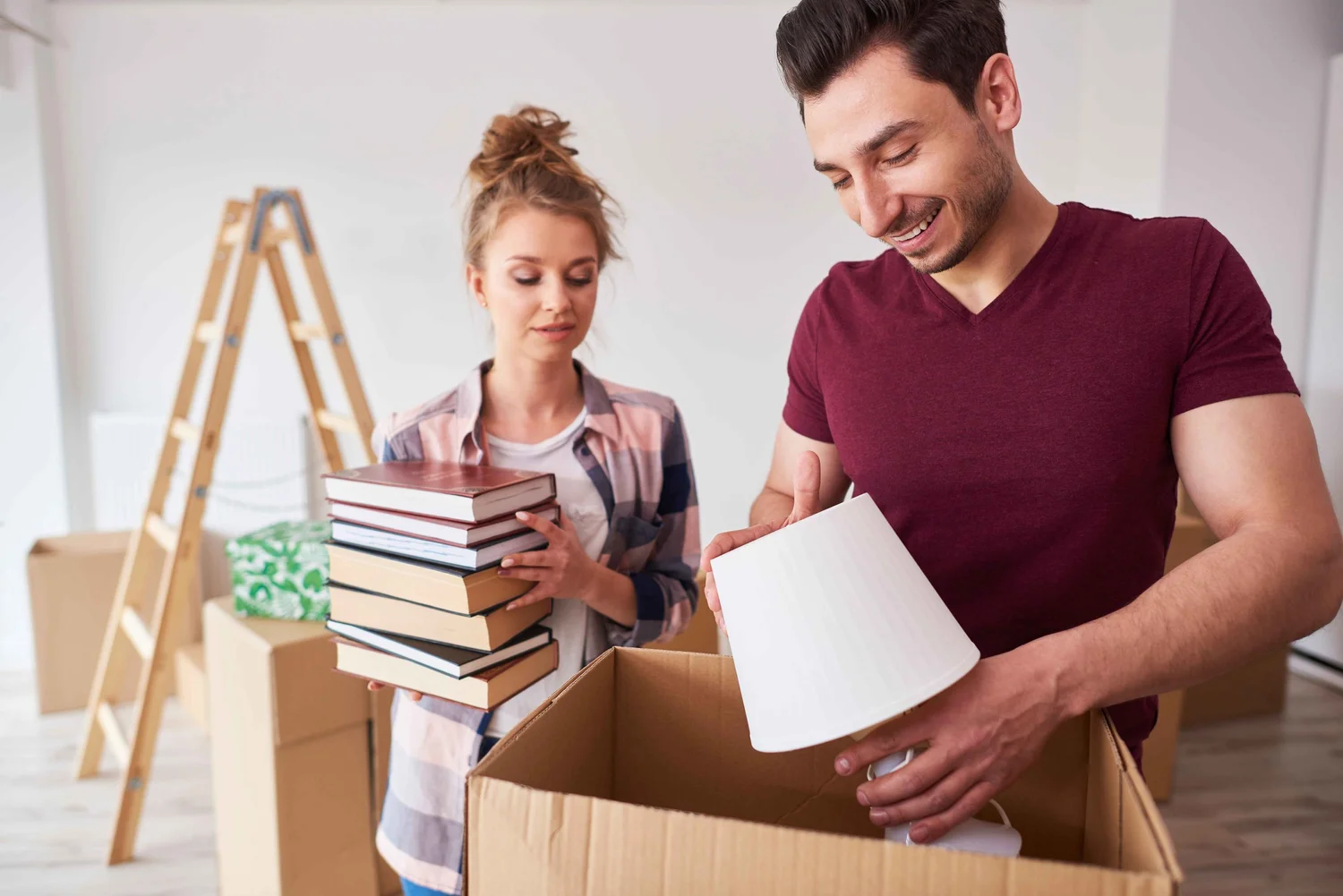 How To Pack Lamps and Shades For Moving?
